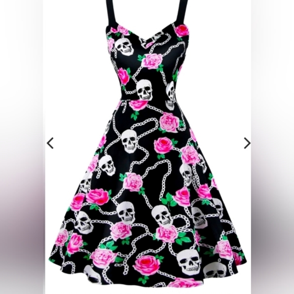 Skulls and flowers dress - Picture 7 of 7